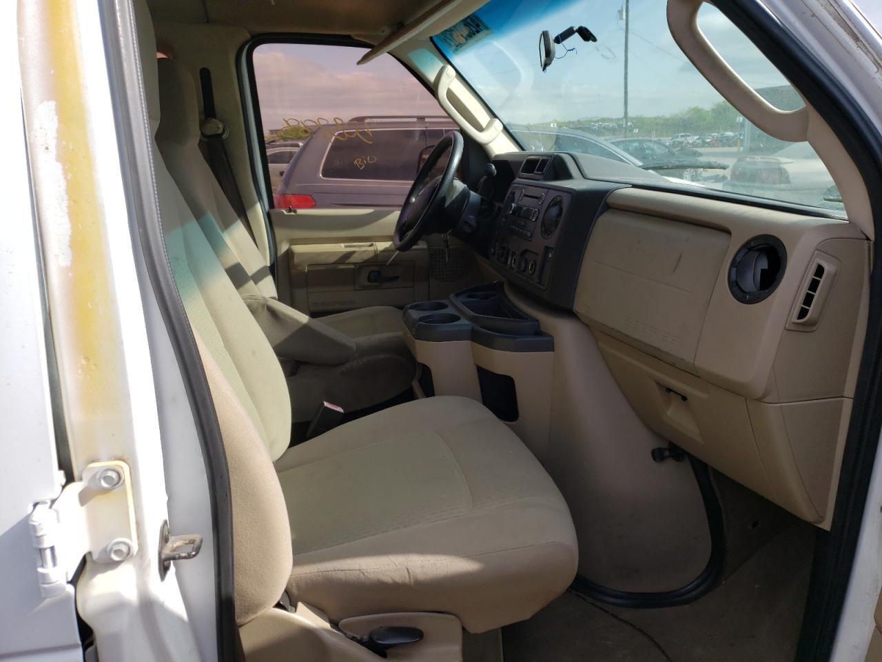 Photo 5 from auction – 2010 FORD ECONOLINE with VIN 1FBSS3BL4ADA52421