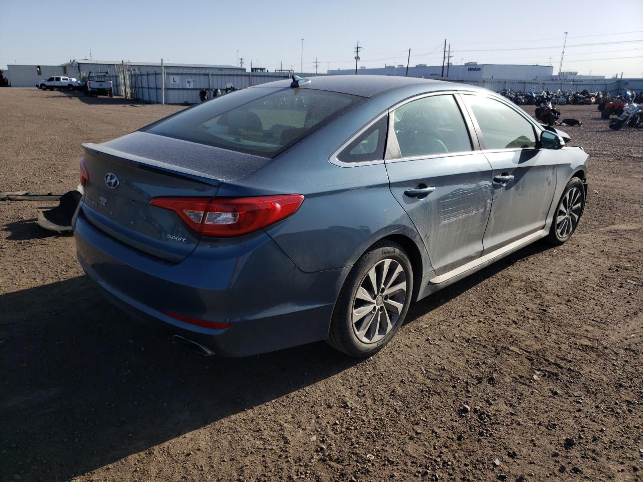 Photo 4 from auction – 2016 HYUNDAI SONATA with VIN 5NPE34AFXGH322553