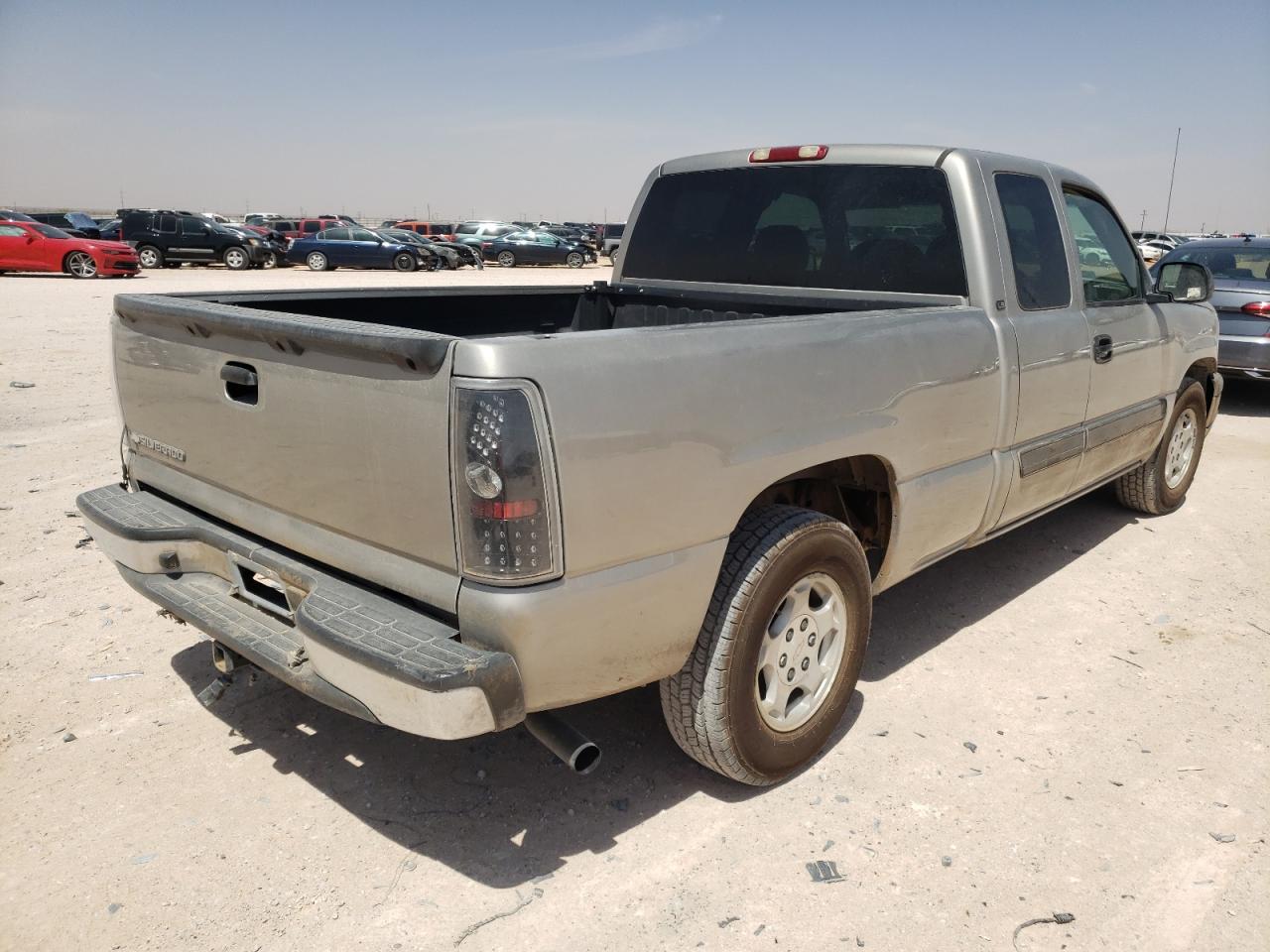 Photo 4 from auction – 2003 CHEVROLET SILVERADO with VIN 2GCEC19V231189924