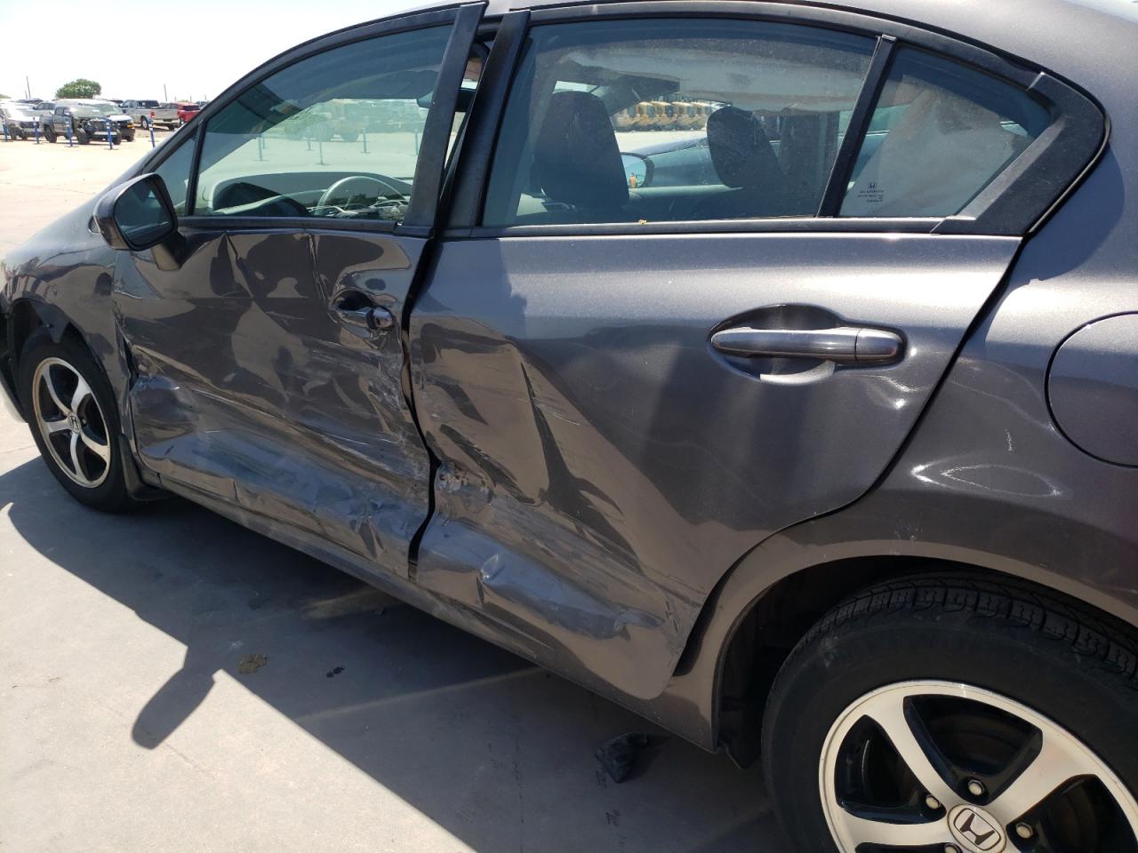 Photo 9 from auction – 2015 HONDA CIVIC SE with VIN 19XFB2F73FE037015