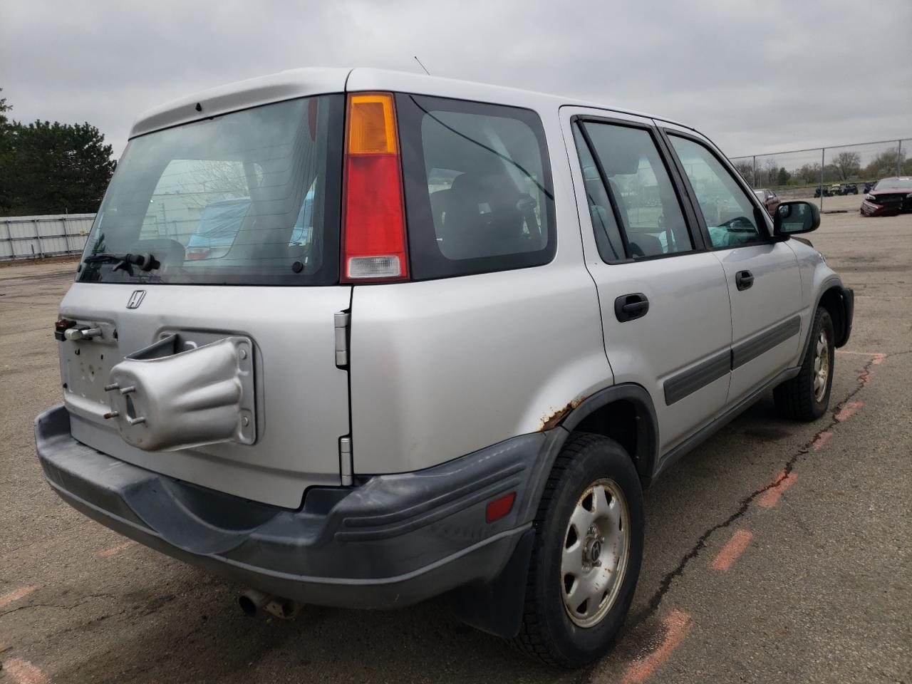 Photo 4 from auction – 2000 HONDA CR-V LX with VIN JHLRD1847YC026441