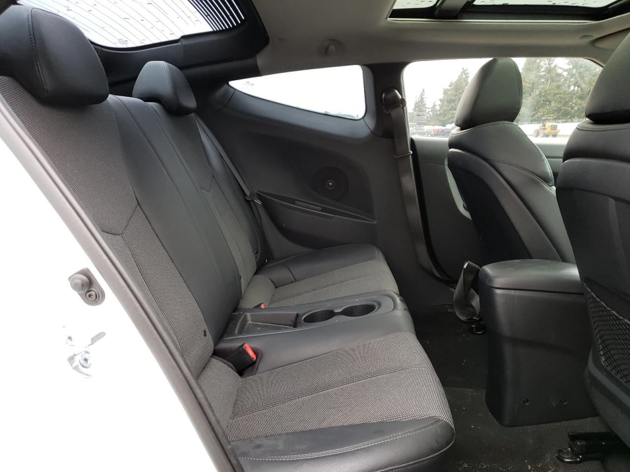 Photo 6 from auction – 2013 HYUNDAI VELOSTER with VIN KMHTC6AD6DU149449