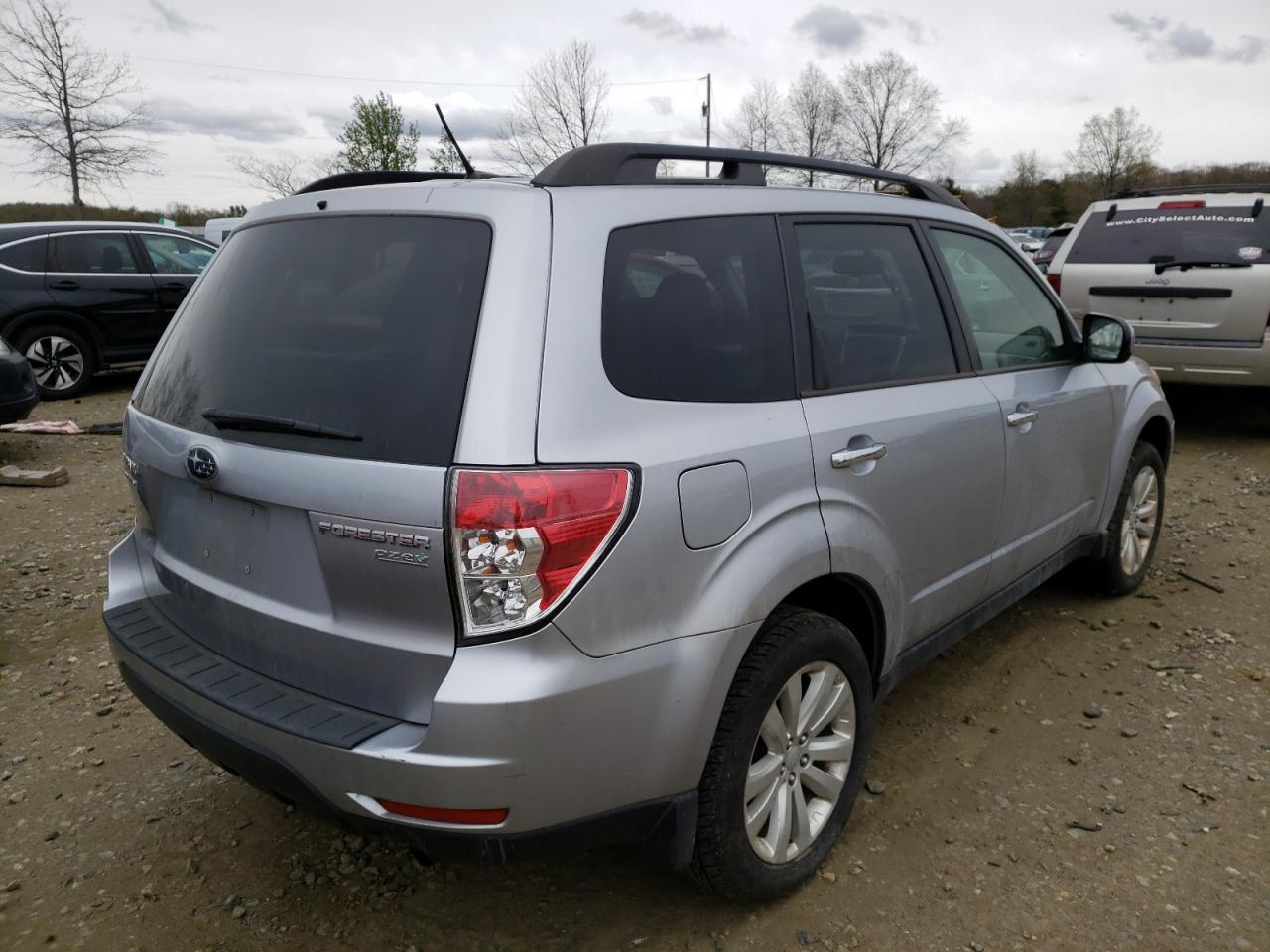 Photo 4 from auction – 2013 SUBARU FORESTER 2 with VIN JF2SHADC4DH404665