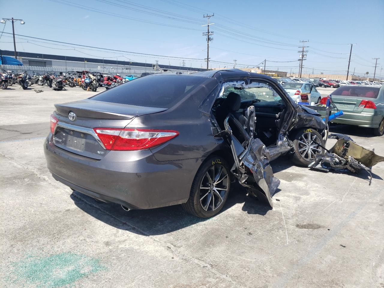 Photo 4 from auction – 2017 TOYOTA CAMRY LE with VIN 4T1BF1FK6HU267634