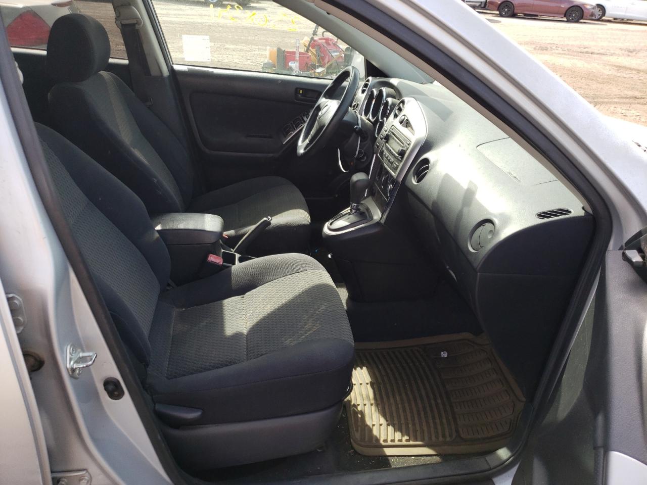 Photo 5 from auction – 2005 TOYOTA COROLLA MA with VIN 2T1KR32E45C334313