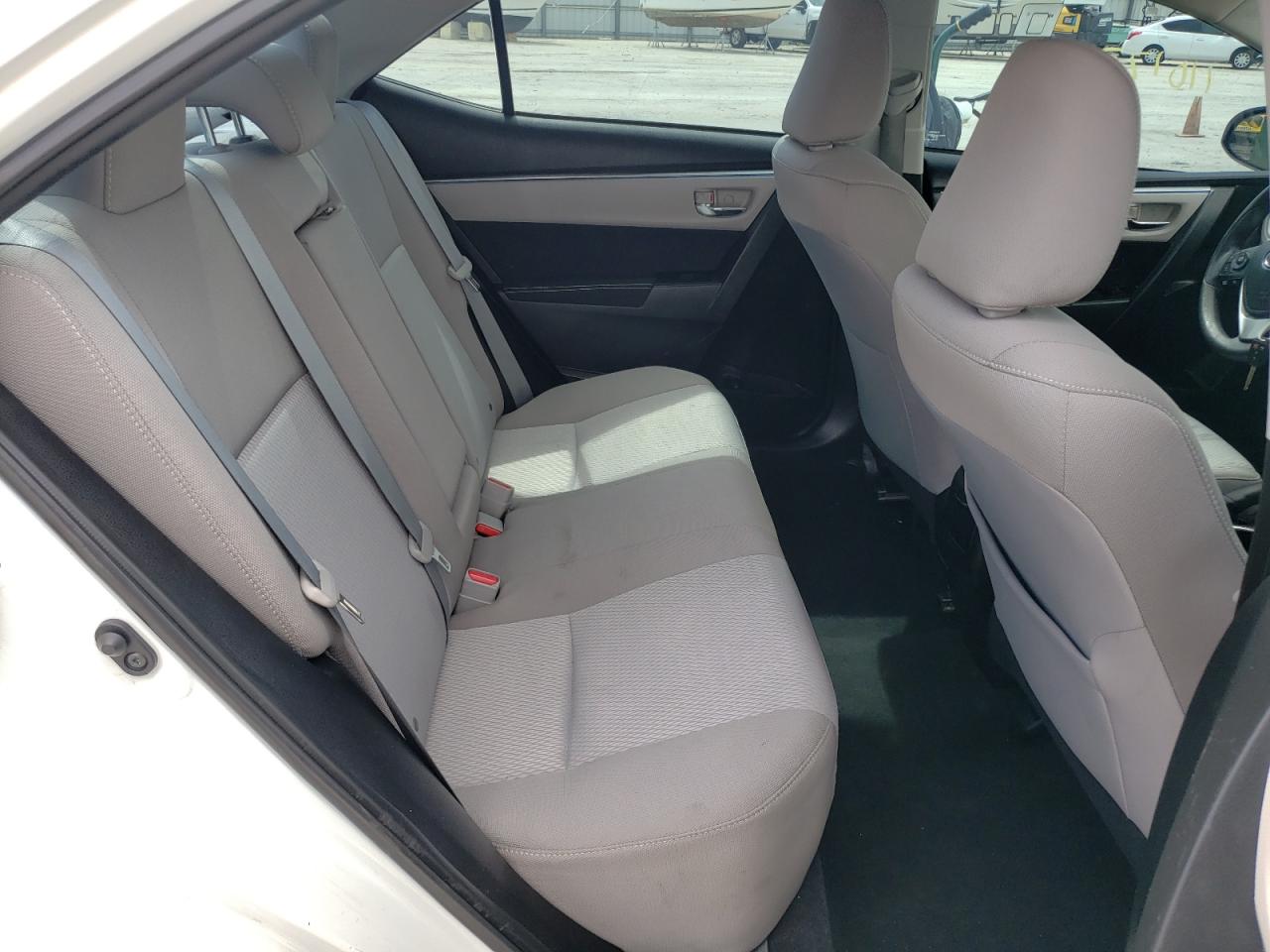 Photo 6 from auction – 2016 TOYOTA COROLLA L with VIN 5YFBURHE2GP386082