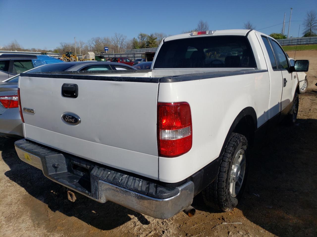 Photo 4 from auction – 2005 FORD F150 with VIN 1FTPX12525NA61112