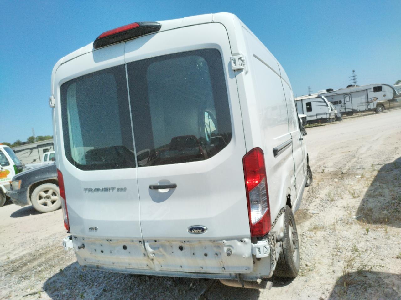 Photo 4 from auction – 2020 FORD TRANSIT T- with VIN 1FTBR2C85LKA07272