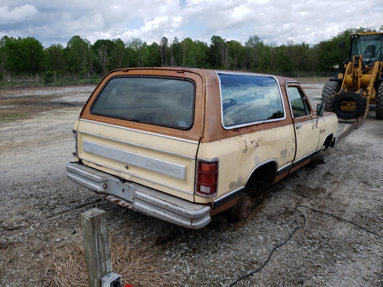Photo 4 from auction – 1985 DODGE RAMCHARGER with VIN 1B4GW12T3FS593616