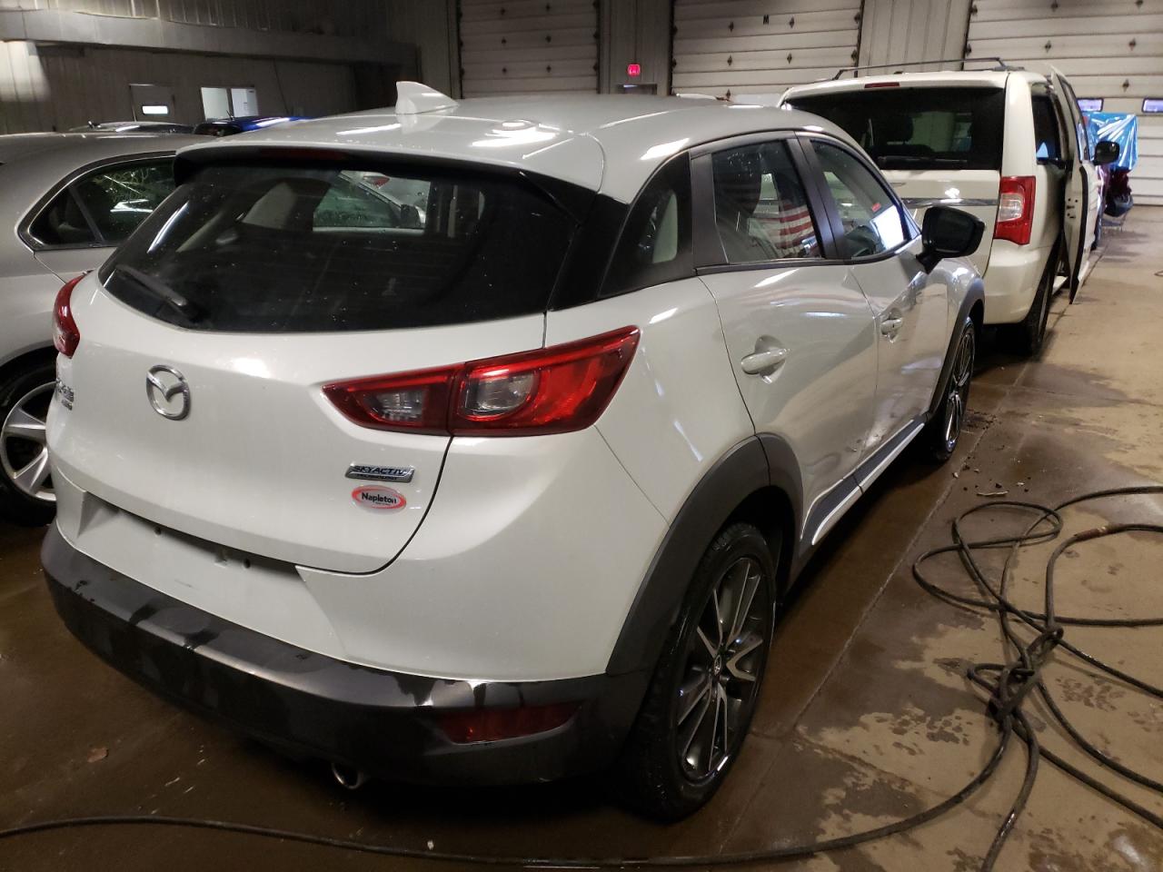 Photo 4 from auction – 2016 MAZDA CX-3 GRAND with VIN JM1DKBD77G0121441