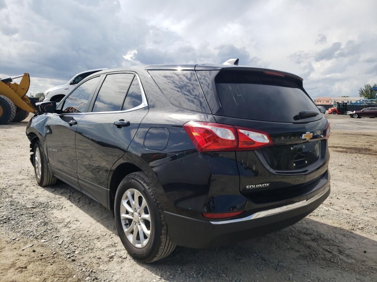 Photo 3 from auction – 2021 CHEVROLET EQUINOX LT with VIN 2GNAXKEV5M6158435