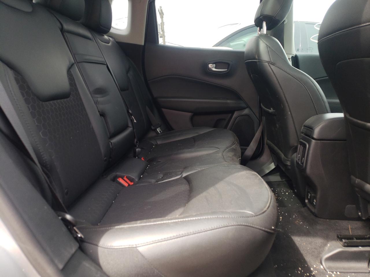 Photo 6 from auction – 2019 JEEP COMPASS LA with VIN 3C4NJDBB1KT630964