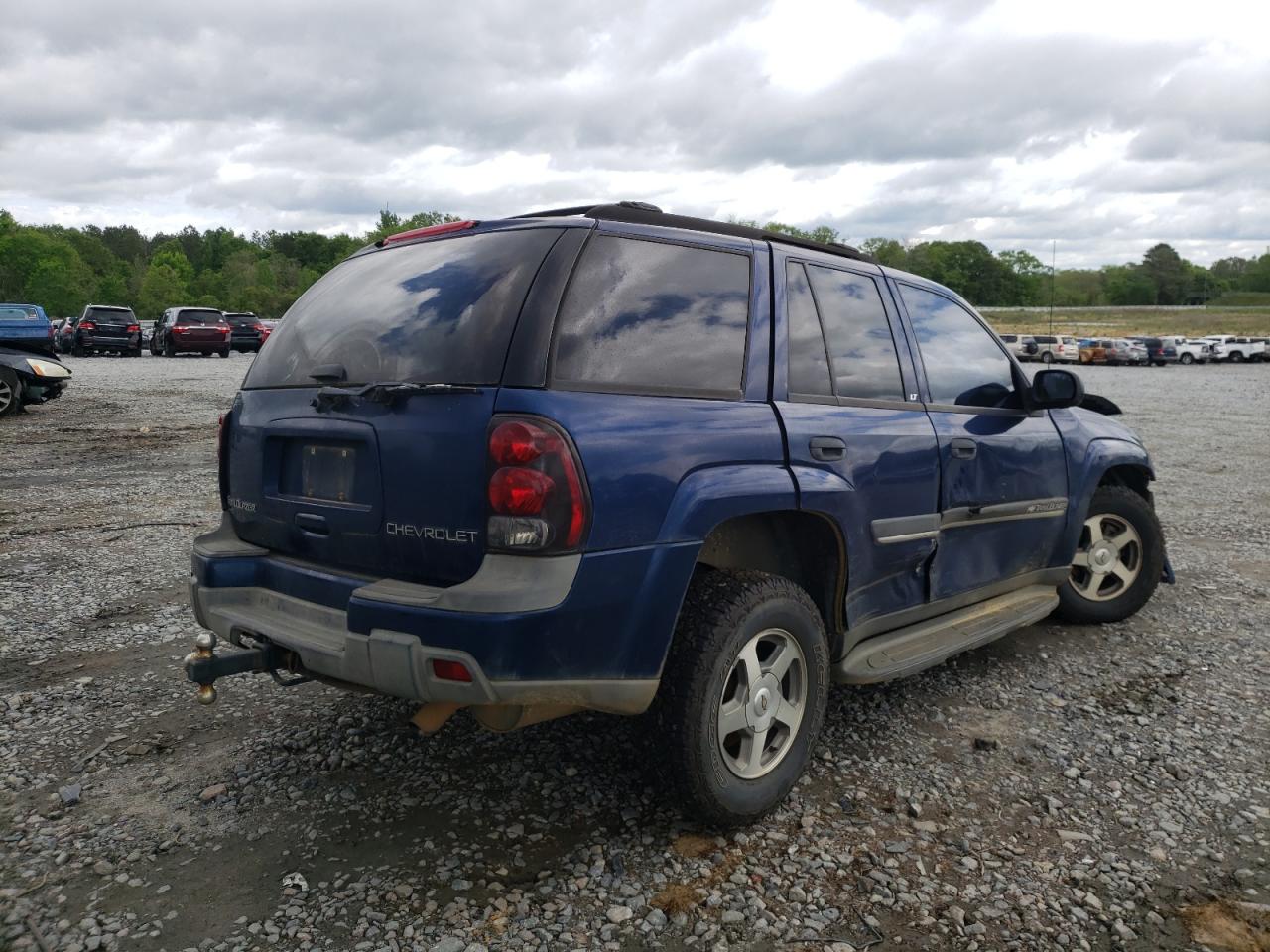 Photo 4 from auction – 2002 CHEVROLET TRAILBLAZE with VIN 1GNDS13S022330105