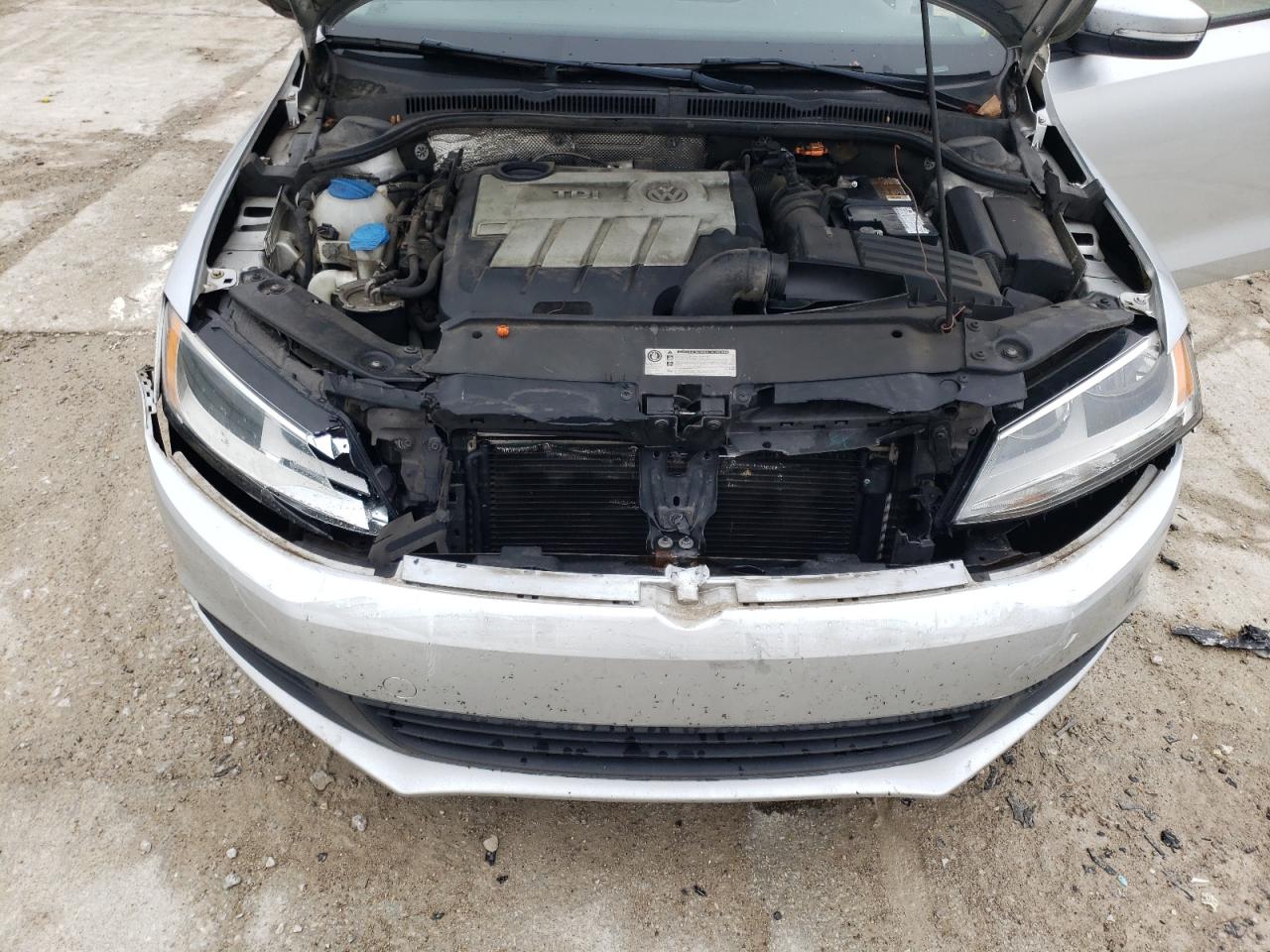 Photo 7 from auction – 2012 VOLKSWAGEN JETTA TDI with VIN 3VWLL7AJ2CM336610