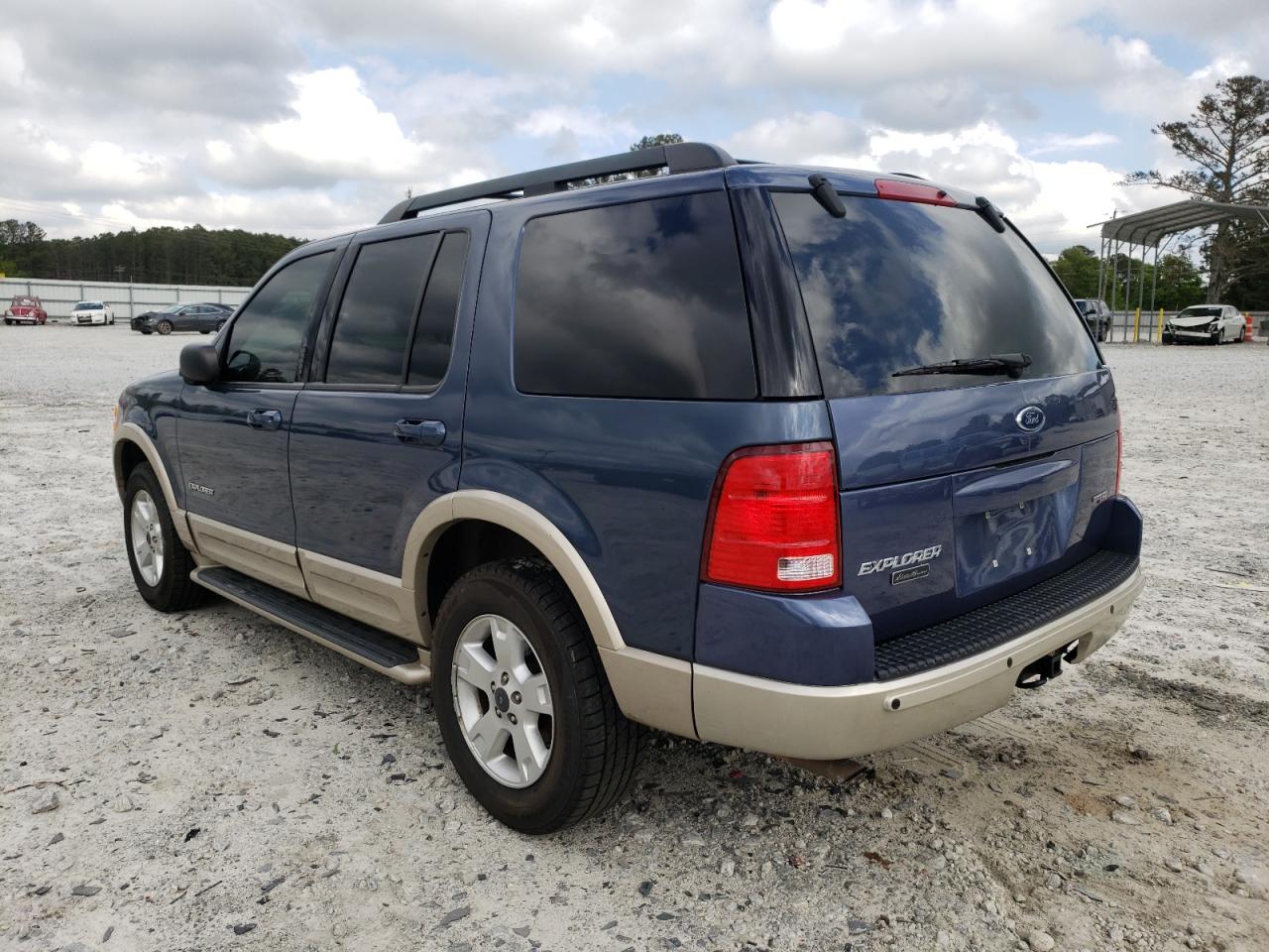 Photo 3 from auction – 2005 FORD EXPLORER E with VIN 1FMZU64K25UB43389