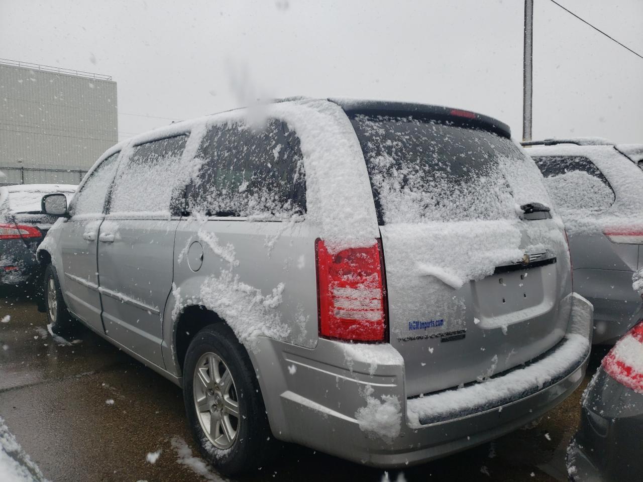 Photo 3 from auction – 2008 CHRYSLER TOWN & COU with VIN 2A8HR54P88R128705