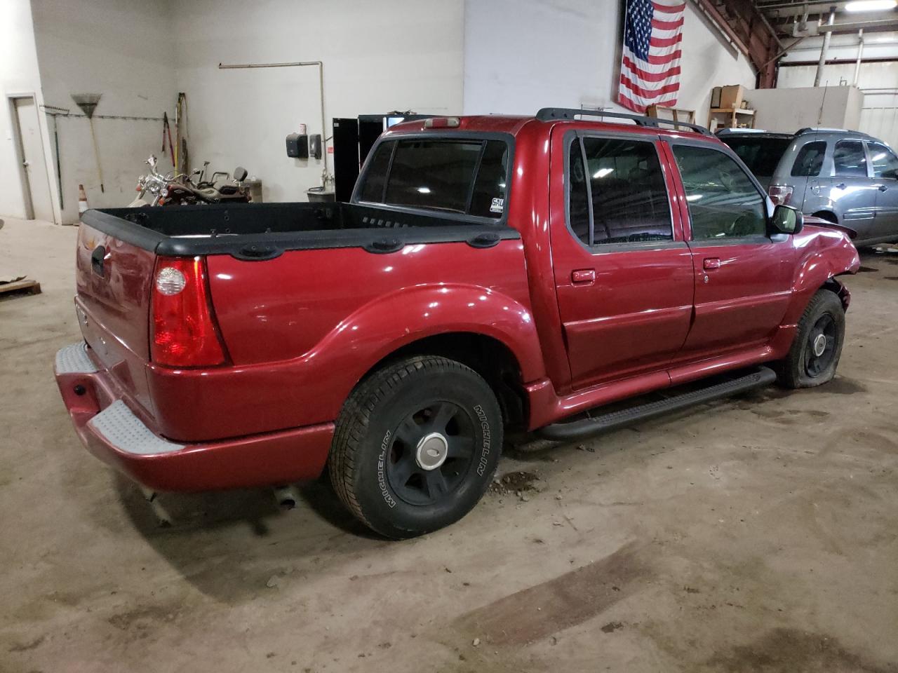 Foto 4 de la subasta – 2004 FORD EXPLORER S con VIN 1FMZU77KX4UC20834