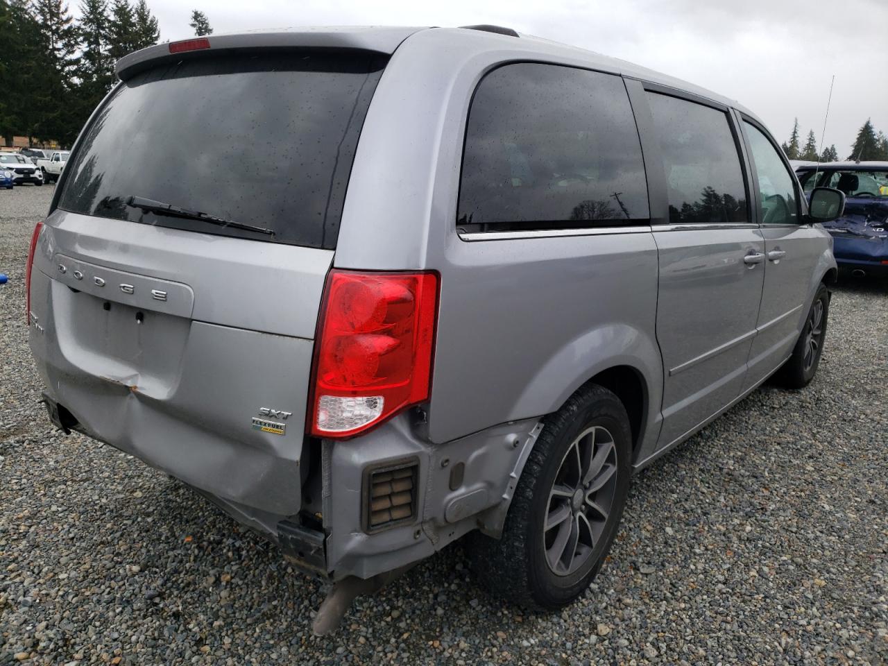 Photo 4 from auction – 2017 DODGE GRAND CARA with VIN 2C4RDGCG6HR746595