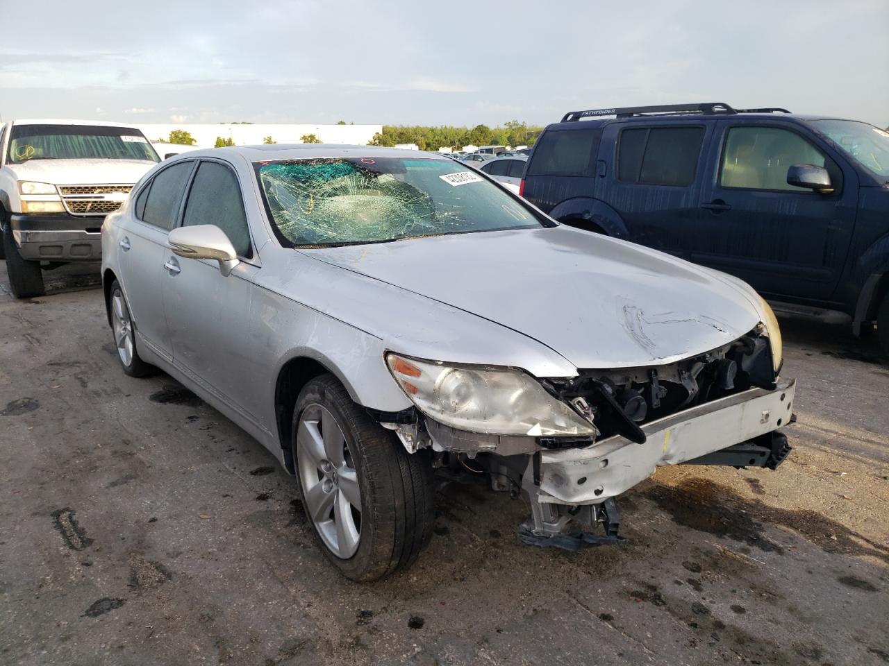 LEXUS LS 460 2010 with VIN JTHBL5EF9A5096658 - Photo from auction