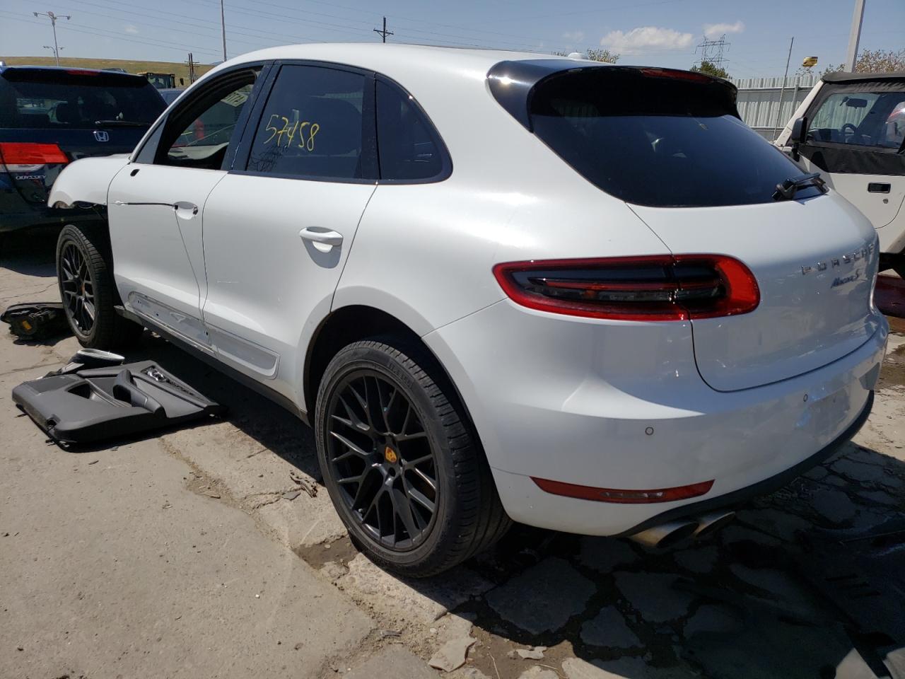 Photo 3 from auction – 2017 PORSCHE MACAN S with VIN WP1AB2A54HLB21174