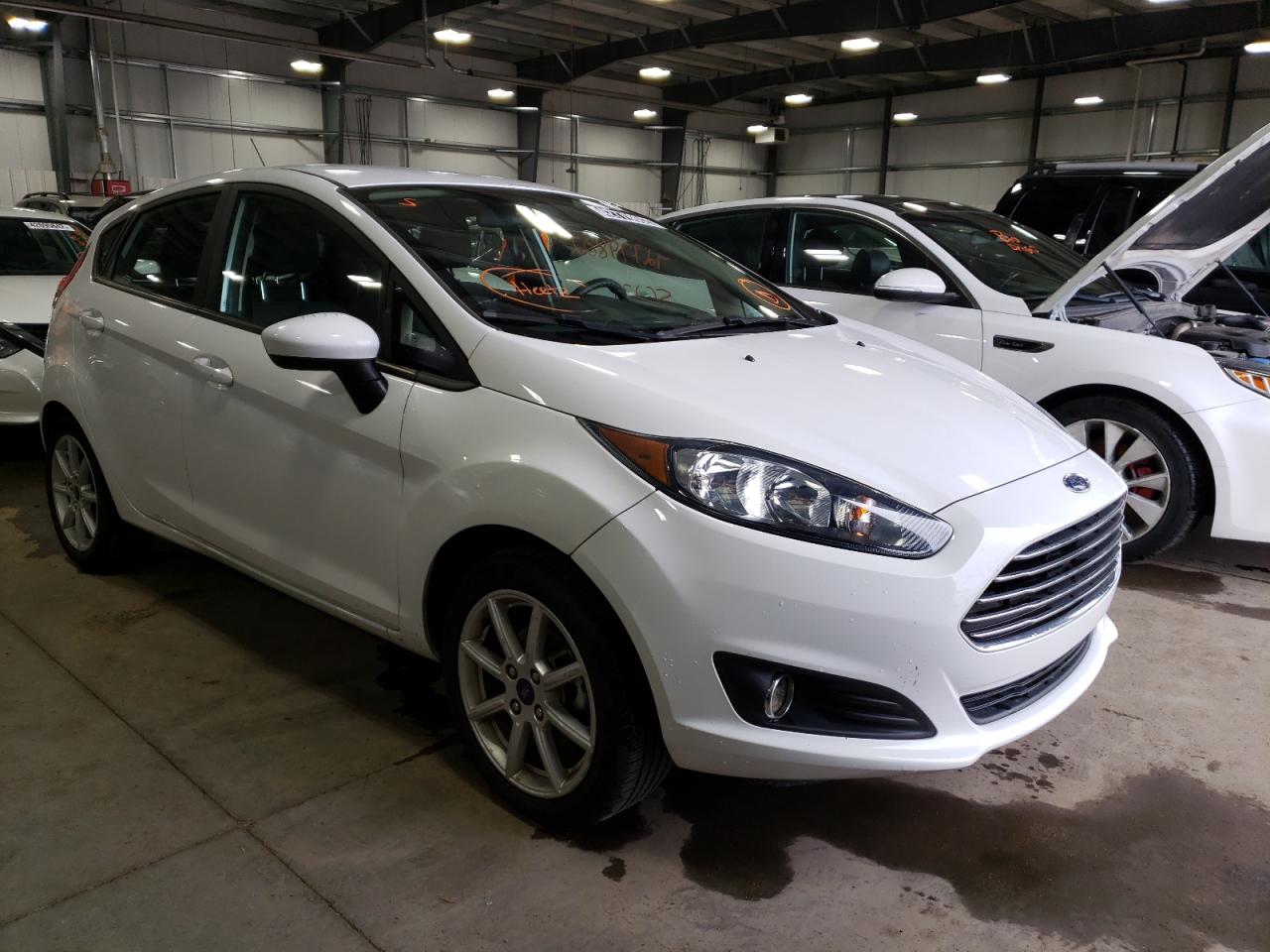 FORD FIESTA SE 2019 with VIN 3FADP4EJ7KM133480 - Photo from auction