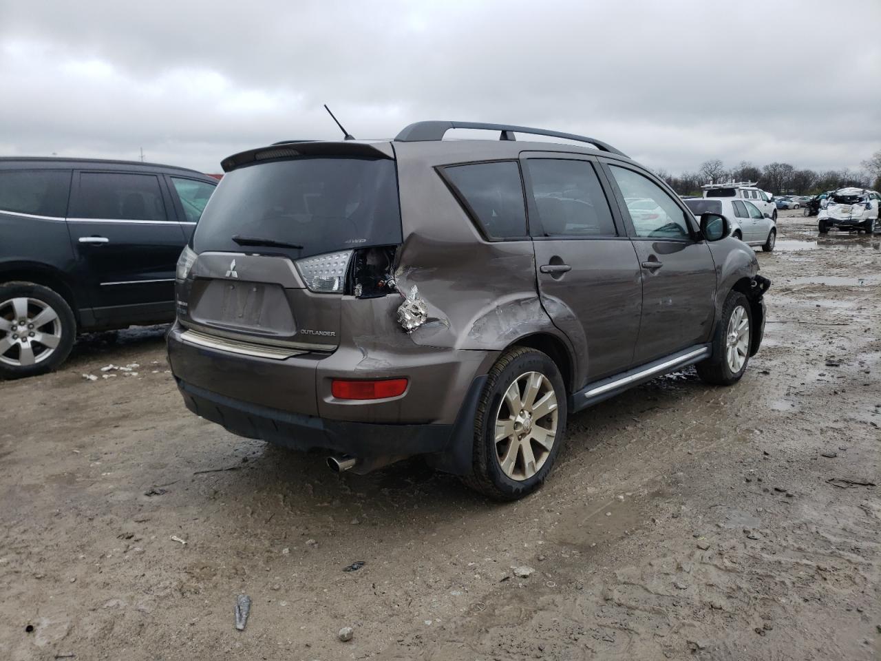 Photo 4 from auction – 2011 MITSUBISHI OUTLANDER with VIN JA4JT3AW1BU033076