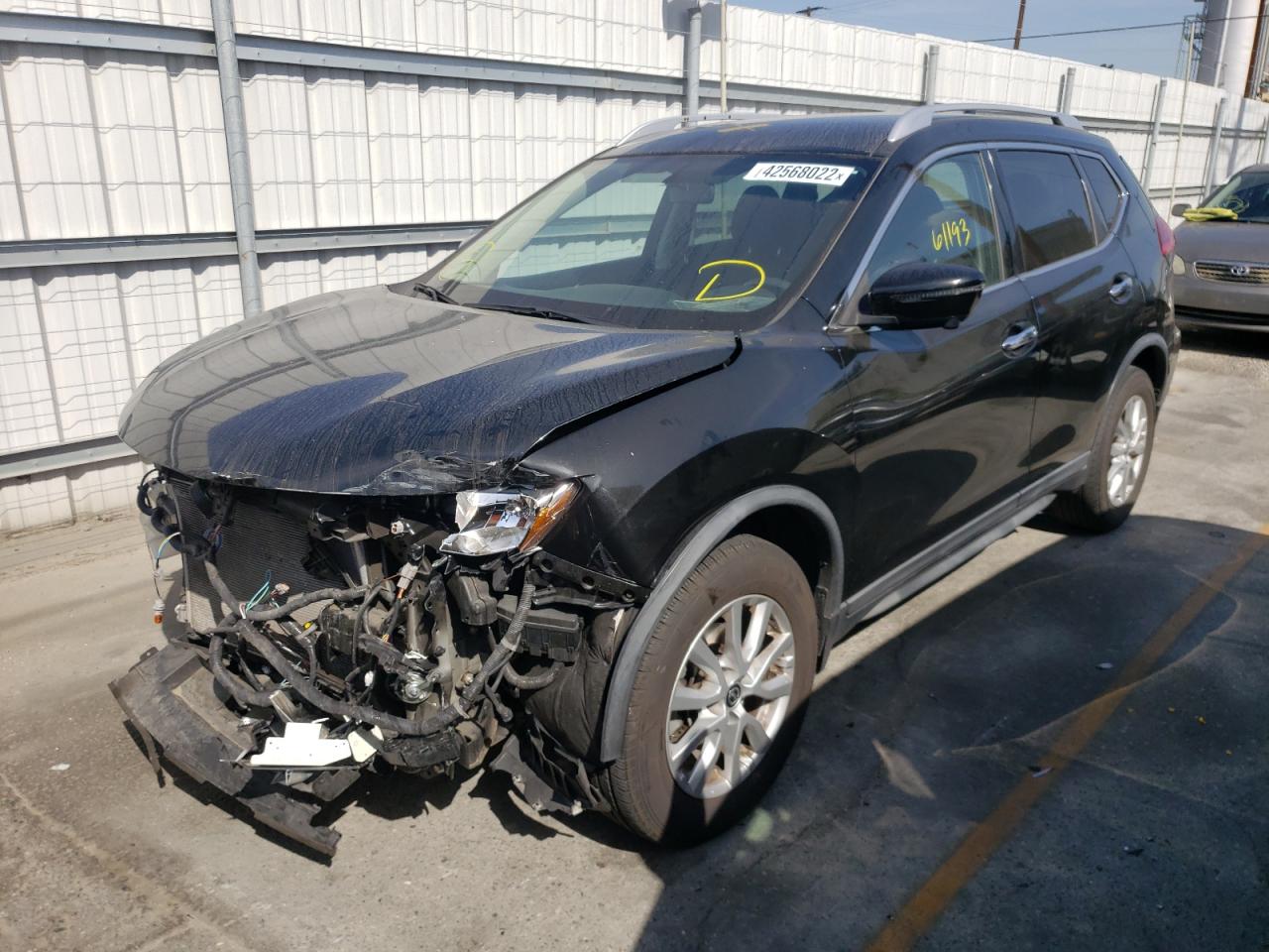 Photo 2 from auction – 2017 NISSAN ROGUE S with VIN KNMAT2MT8HP607262