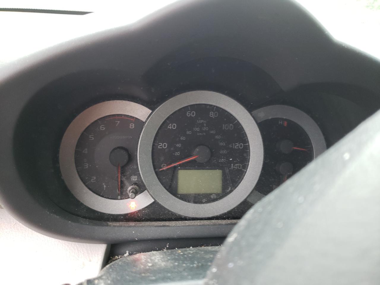 Photo 8 from auction – 2007 TOYOTA RAV4 with VIN JTMBD33V176040150