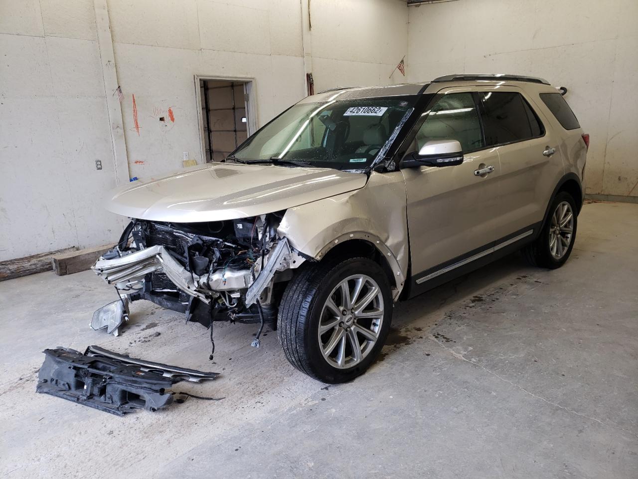 Photo 2 from auction – 2017 FORD EXPLORER L with VIN 1FM5K7F8XHGC33422