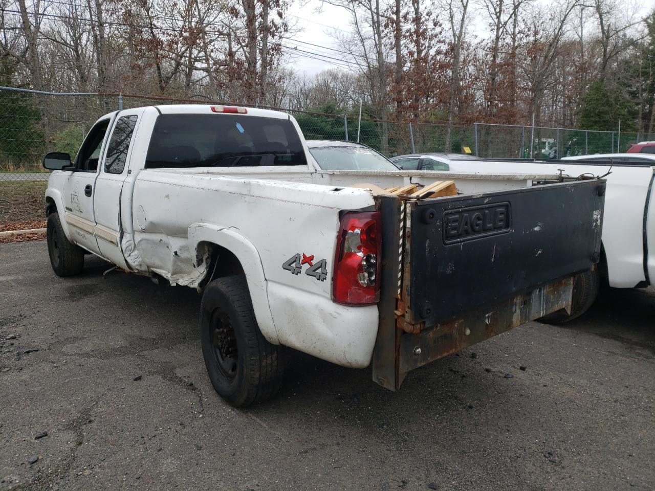 Photo 3 from auction – 2005 CHEVROLET SILVERADO with VIN 1GCHK29U15E168318