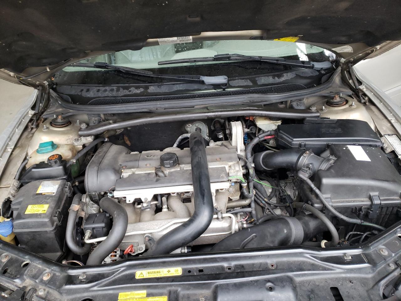 Photo 7 from auction – 2002 VOLVO V70 with VIN YV1SZ58D621066935