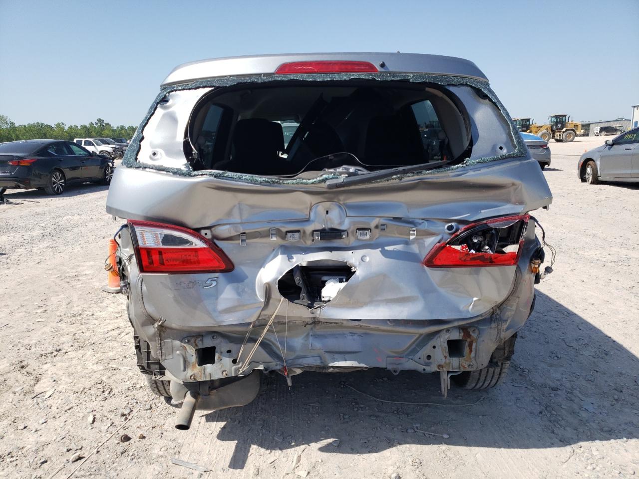 Photo 9 from auction – 2015 MAZDA 5 SPORT with VIN JM1CW2BL4F0191025