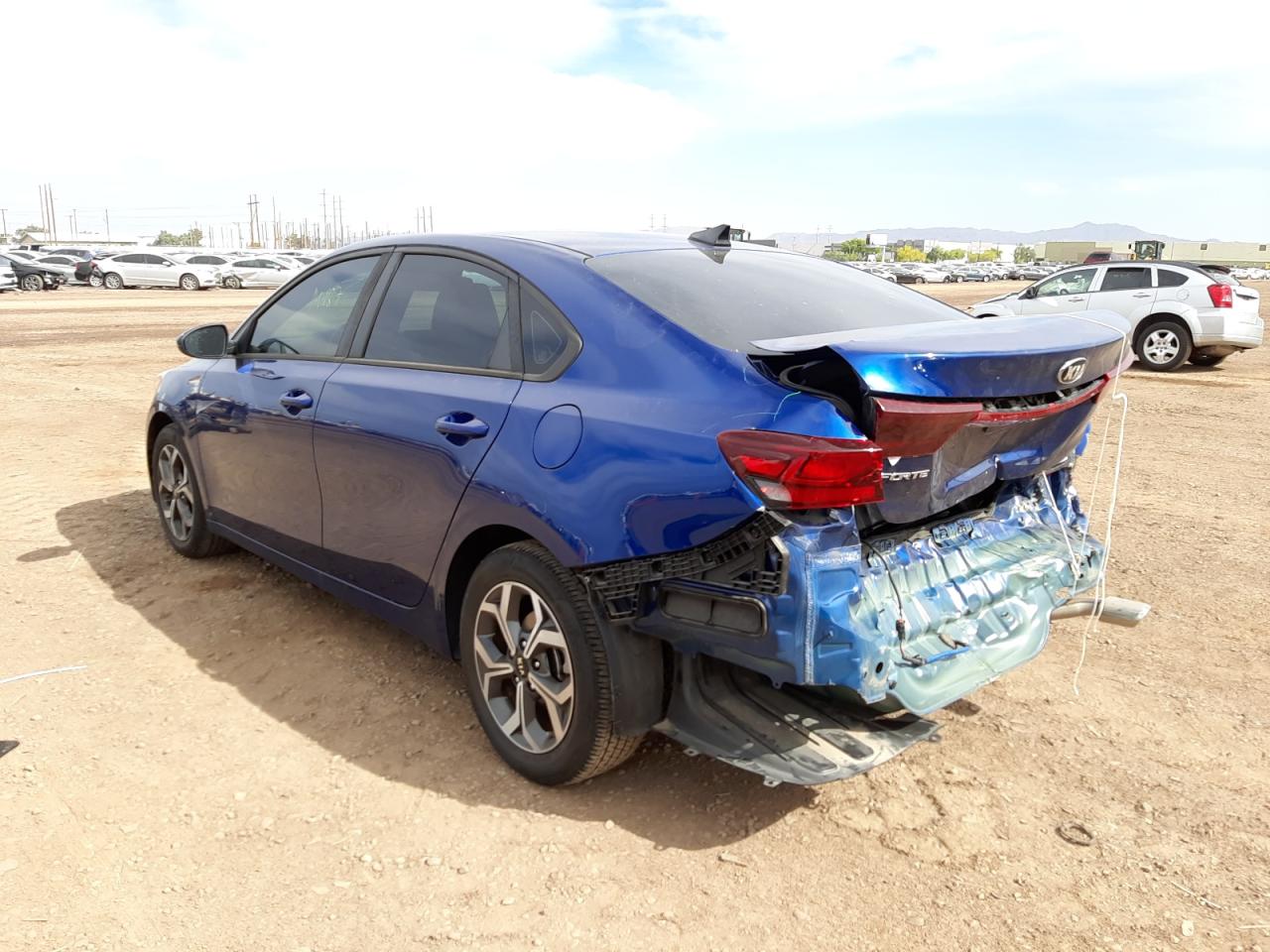 Photo 3 from auction – 2019 KIA FORTE FE with VIN 3KPF24AD7KE011729