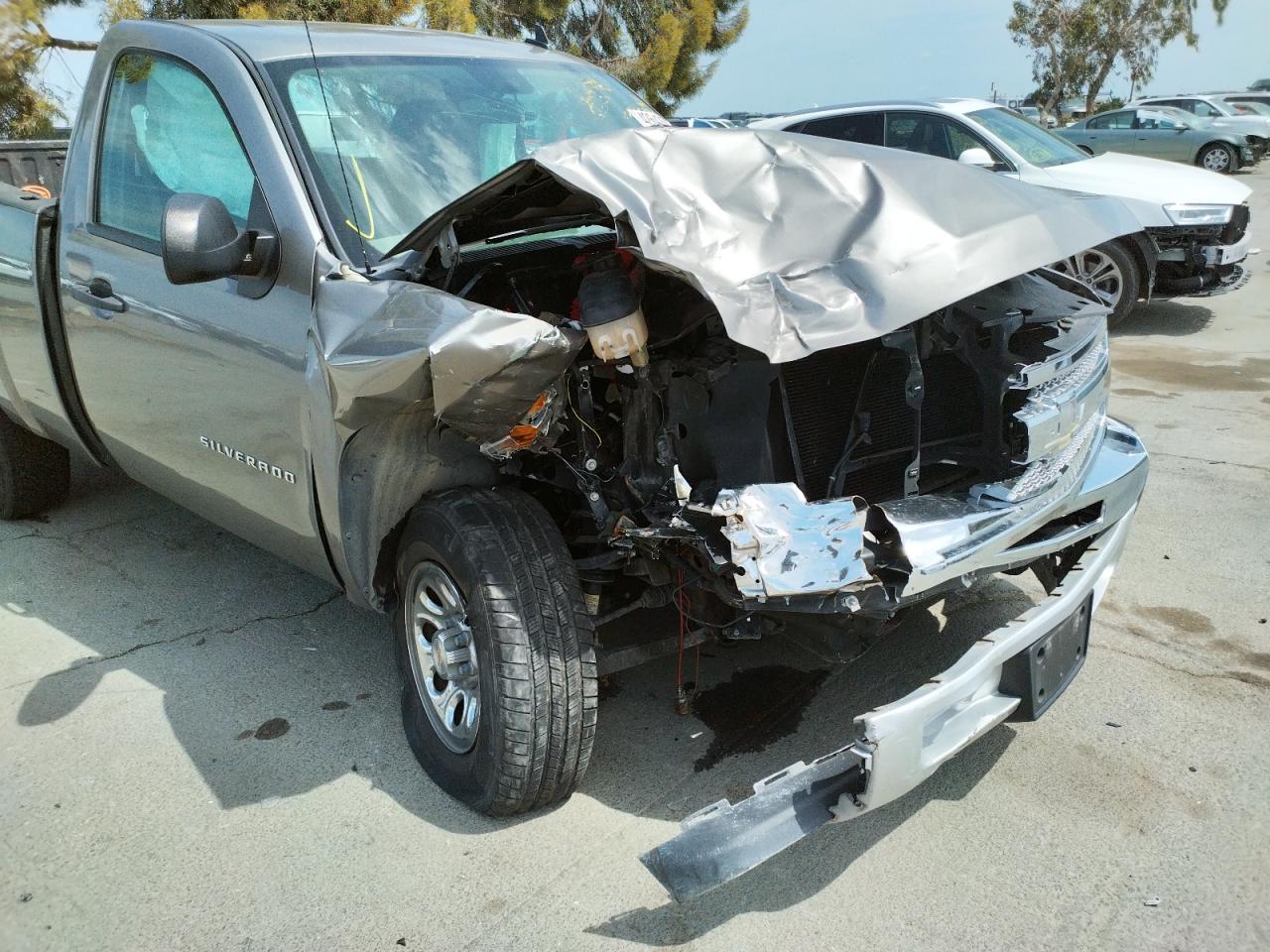 Photo 9 from auction – 2013 CHEVROLET SILVERADO with VIN 1GCNCPEA9DZ244819