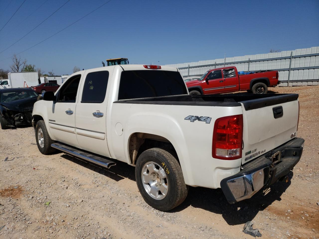 Photo 3 from auction – 2011 GMC SIERRA K15 with VIN 3GTP2VE35BG369444