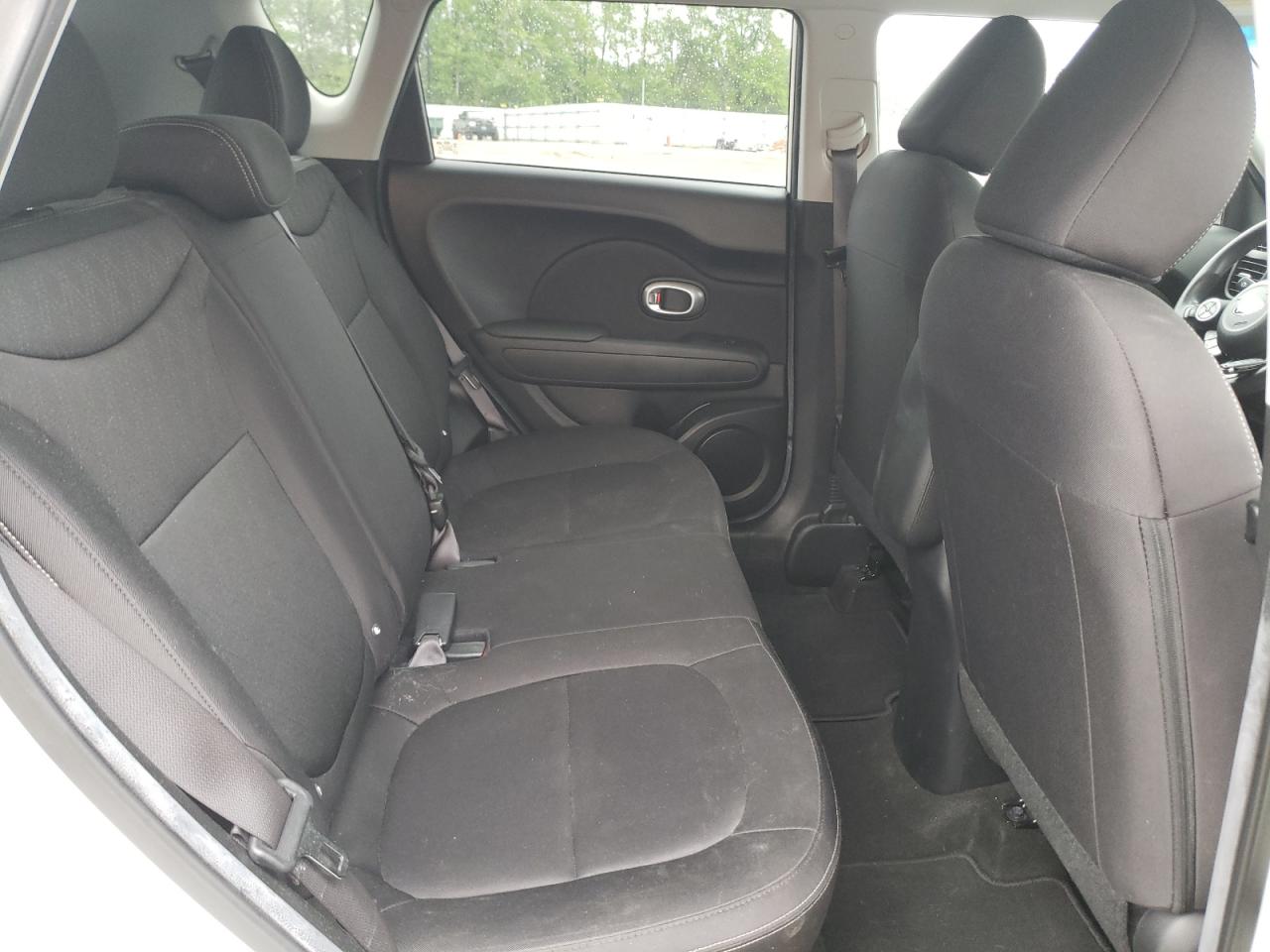 Photo 6 from auction – 2015 KIA SOUL with VIN KNDJN2A28F7228670