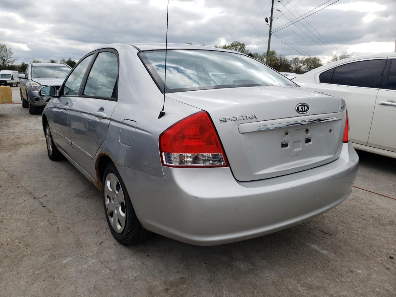 Photo 3 from auction – 2009 KIA SPECTRA EX with VIN KNAFE222X95603802