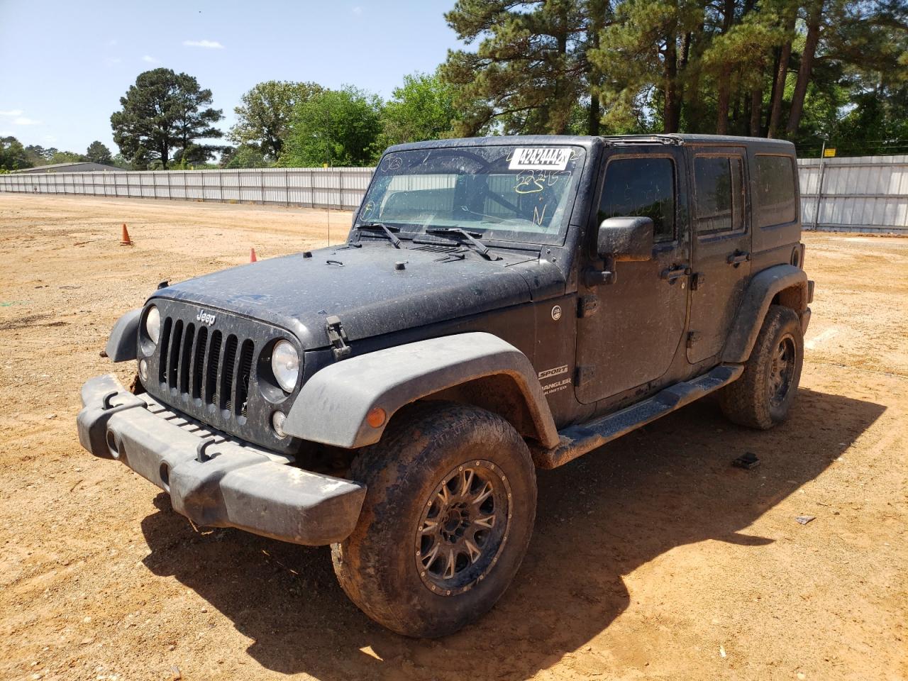 Photo 2 from auction – 2015 JEEP WRANGLER U with VIN 1C4BJWDG7FL523457