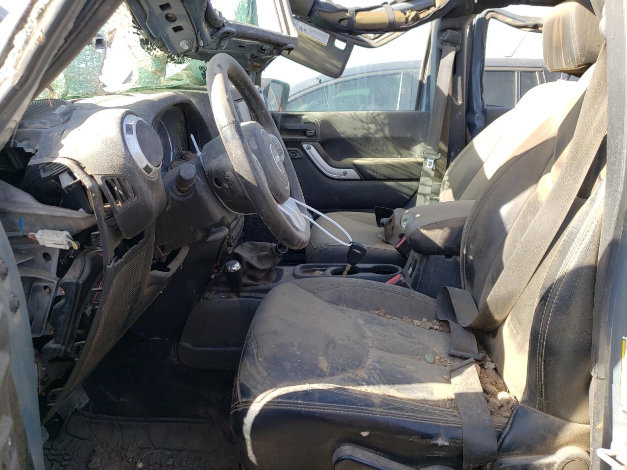 Photo 5 from auction – 2015 JEEP WRANGLER U with VIN 1C4BJWFG9FL594236