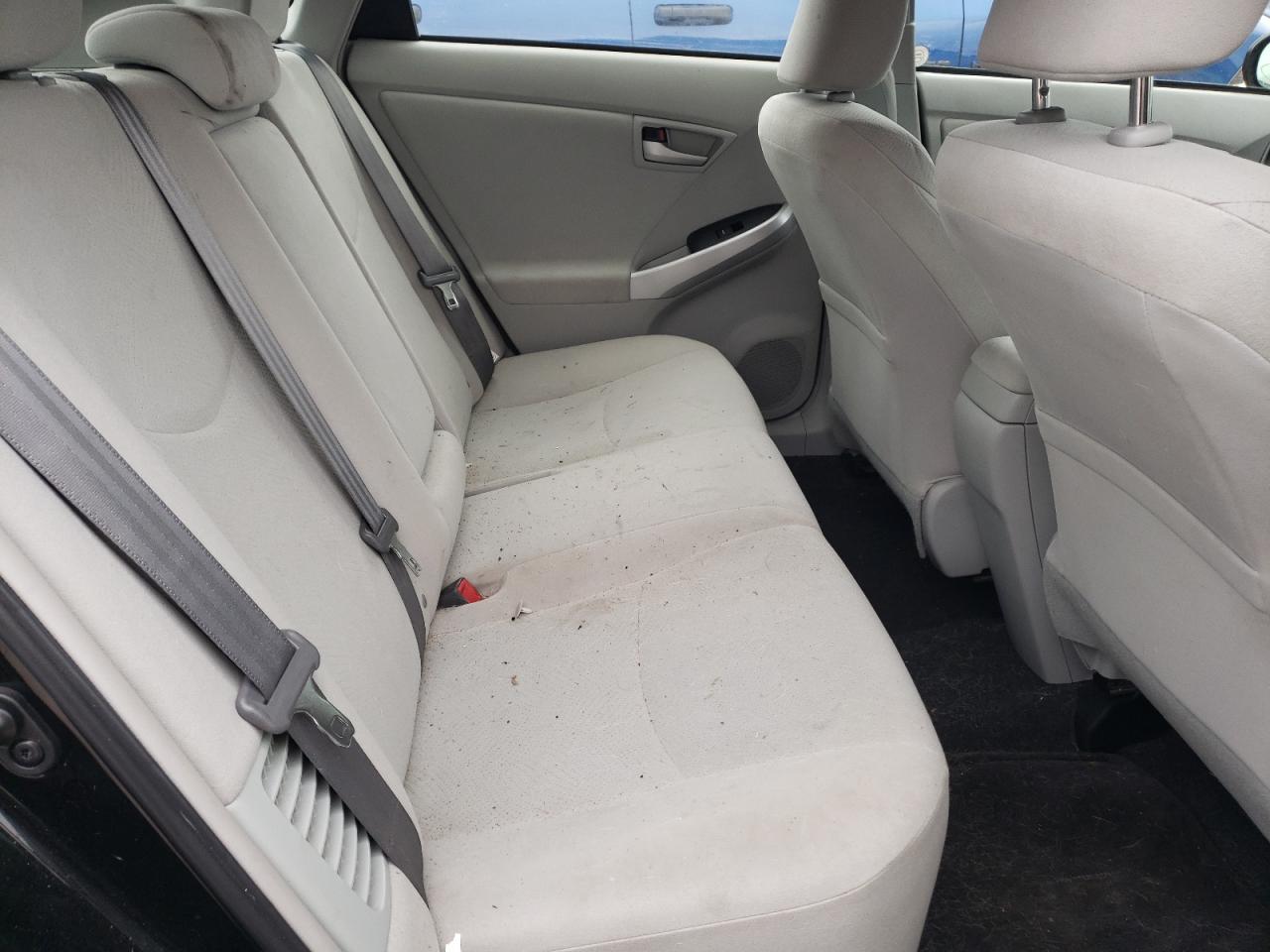 Photo 6 from auction – 2014 TOYOTA PRIUS with VIN JTDKN3DU8E1769579