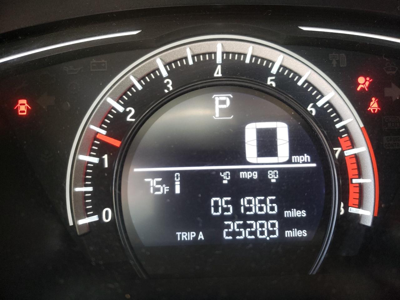 Photo 8 from auction – 2017 HONDA CIVIC LX with VIN 19XFC2F54HE047793