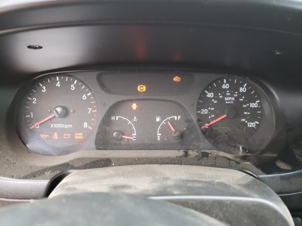 Photo 8 from auction – 2002 KIA SPORTAGE with VIN KNDJA723625158267