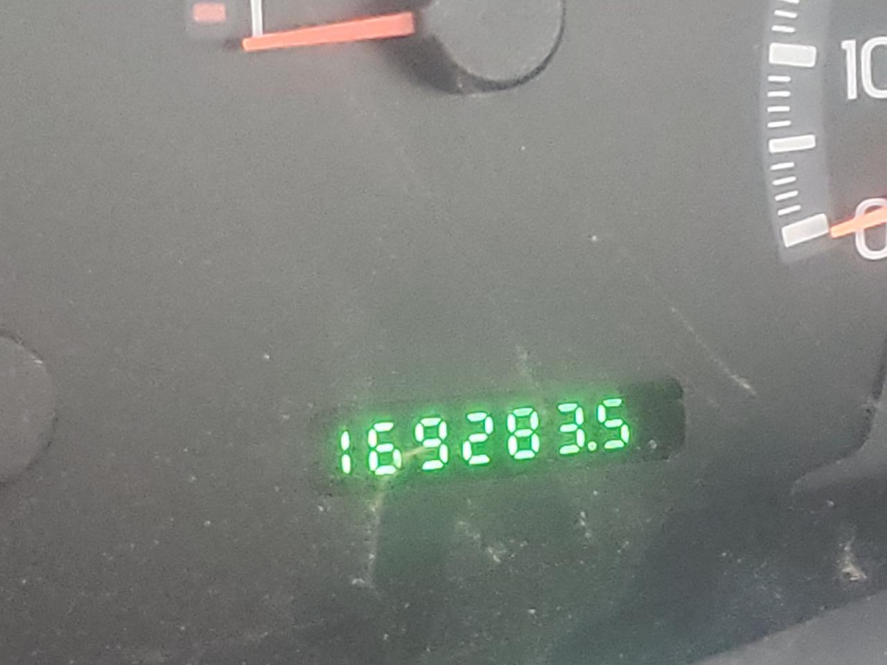 Zdjęcie 8 z aukcji – 2000 FORD F150 z VIN 1FTZF1723YNA75857