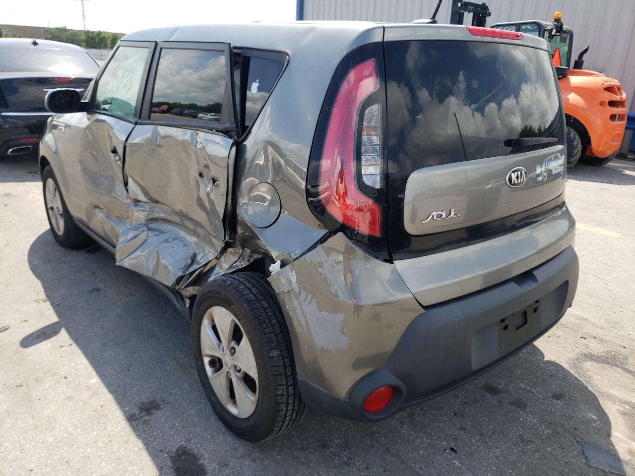Photo 3 from auction – 2015 KIA SOUL with VIN KNDJN2A24F7169830