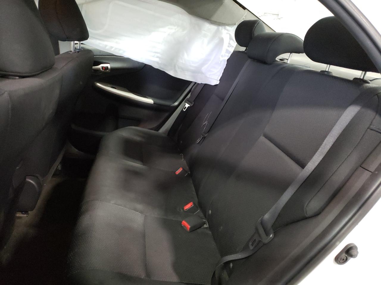 Zdjęcie 6 z aukcji – 2010 TOYOTA COROLLA BA z VIN 2T1BU4EE5AC448251