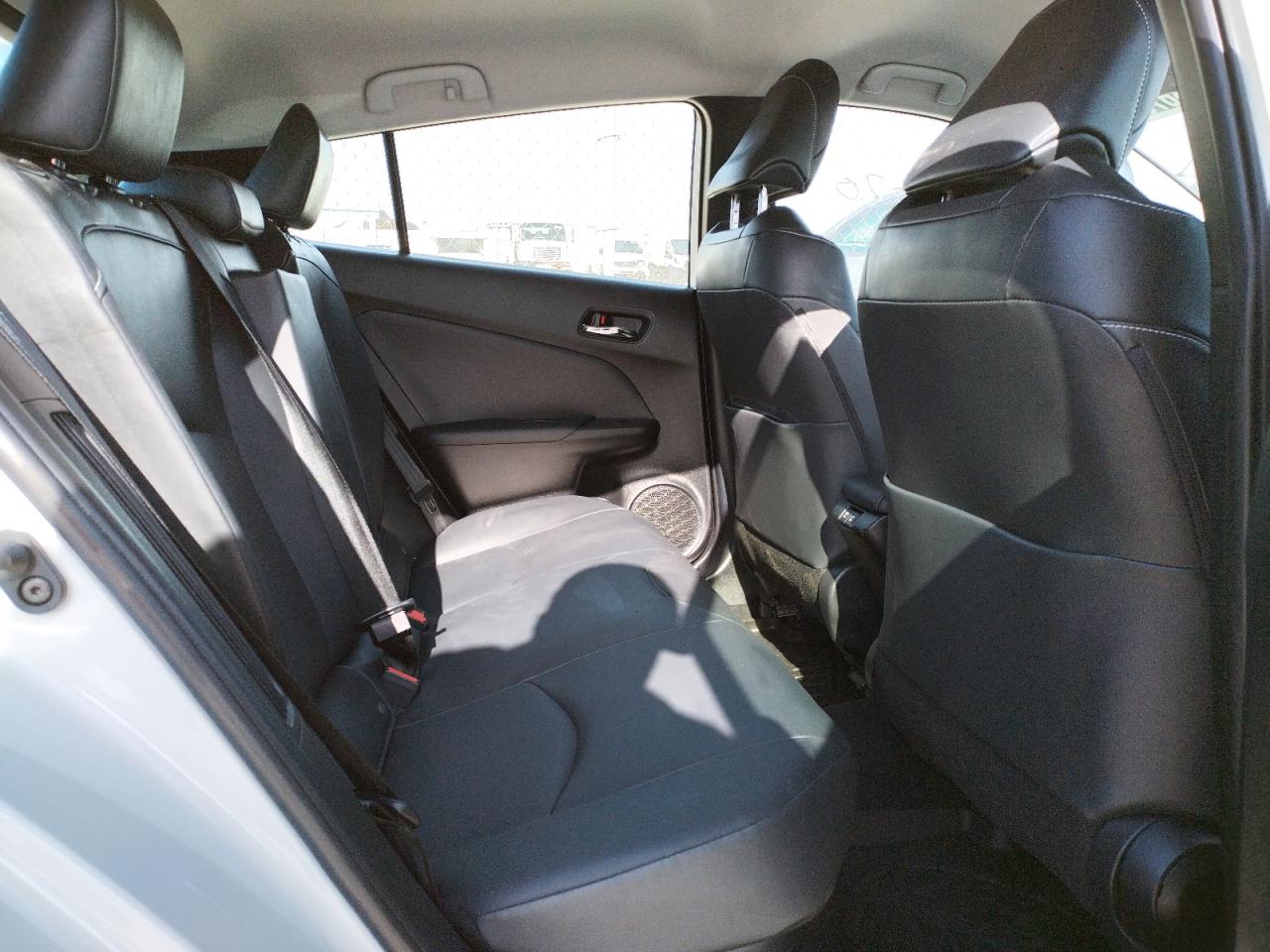 Photo 18 from auction – 2020 TOYOTA PRIUS PRIM with VIN JTDKARFPXL3136542
