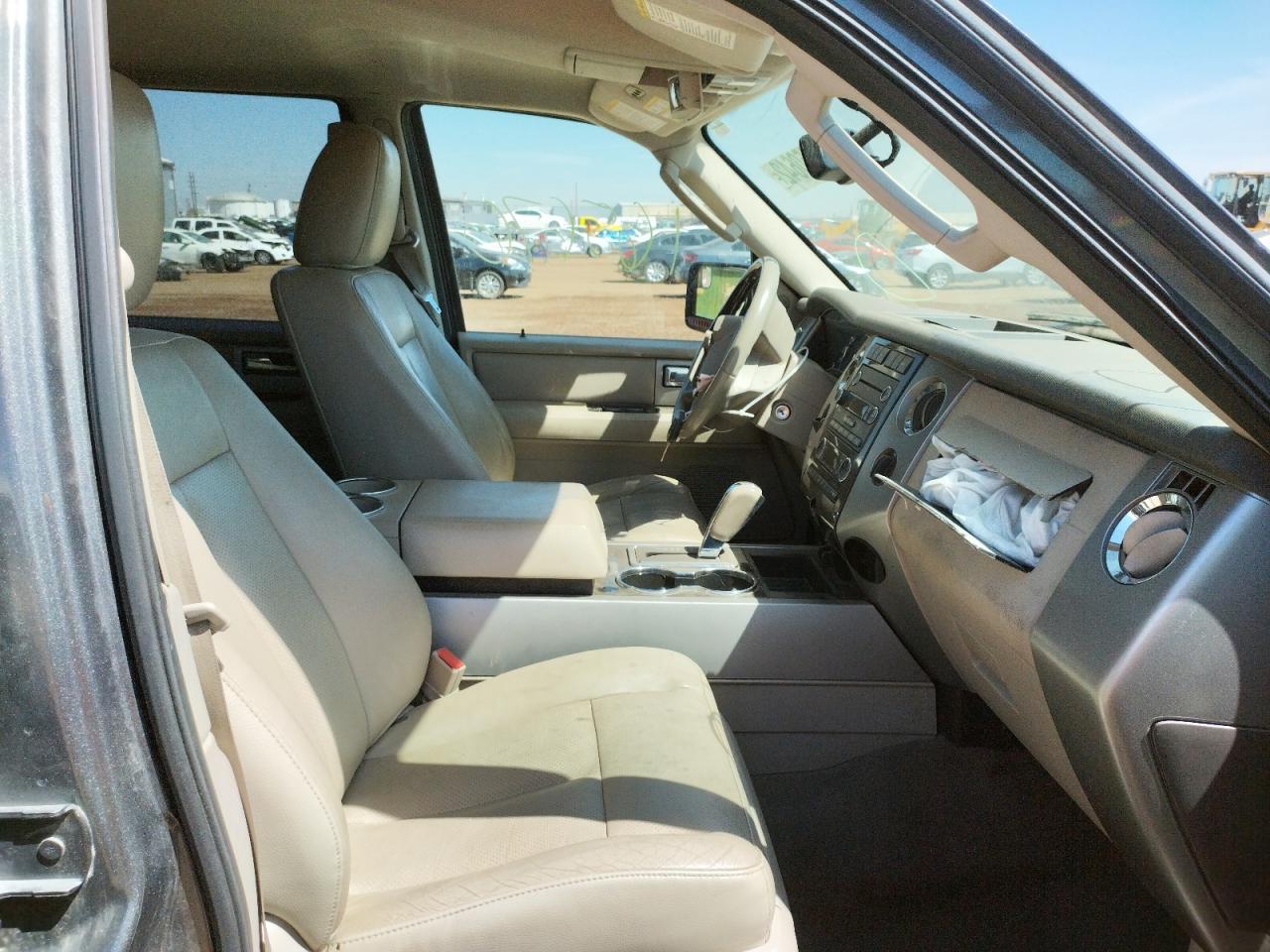 Photo 5 from auction – 2013 FORD EXPEDITION with VIN 1FMJU1K53DEF45170