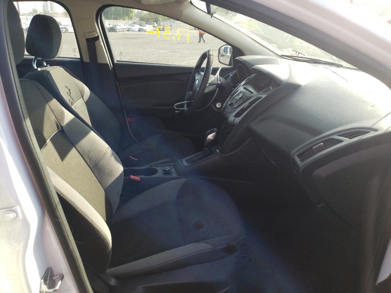 Photo 5 from auction – 2014 FORD FOCUS S with VIN 1FADP3E20EL156804
