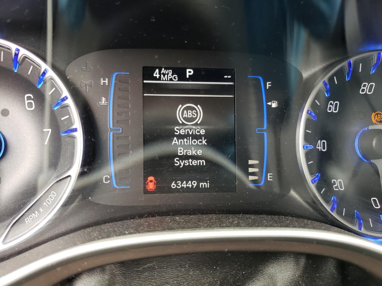 Photo 8 from auction – 2018 CHRYSLER PACIFICA T with VIN 2C4RC1FG7JR236452
