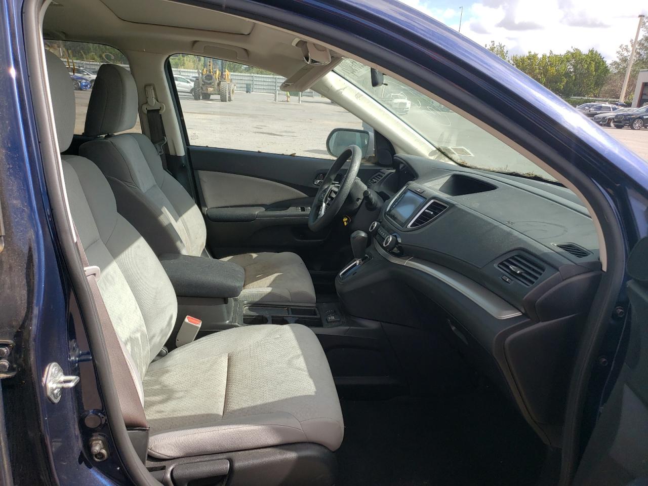 Photo 5 from auction – 2016 HONDA CR-V EX with VIN 2HKRM4H58GH628050